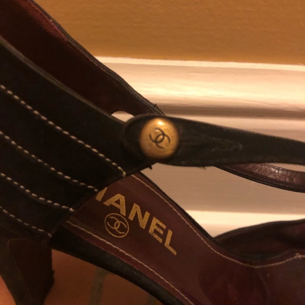 Authentic Chanel 4” suede strap heels 40.5